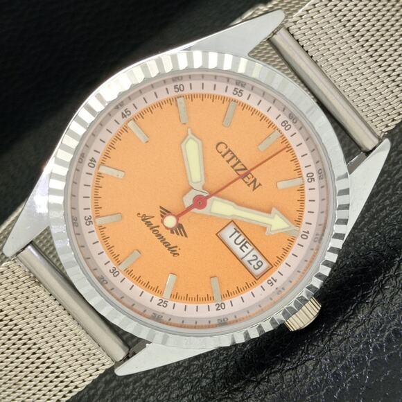 Vintage 1975 Citizen Automatic Mens Silver Watch W/daydate & Orange accents - Picture 1 of 8